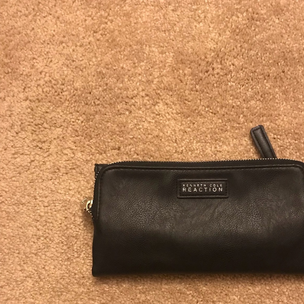 Kenneth Cole Reaction wallet